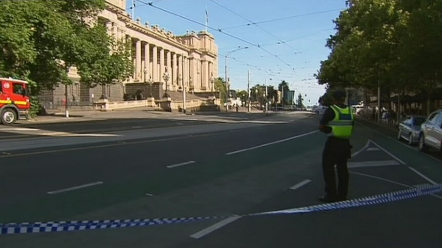 Spring Street outside Victoria's Parliament House closed after a security scare.