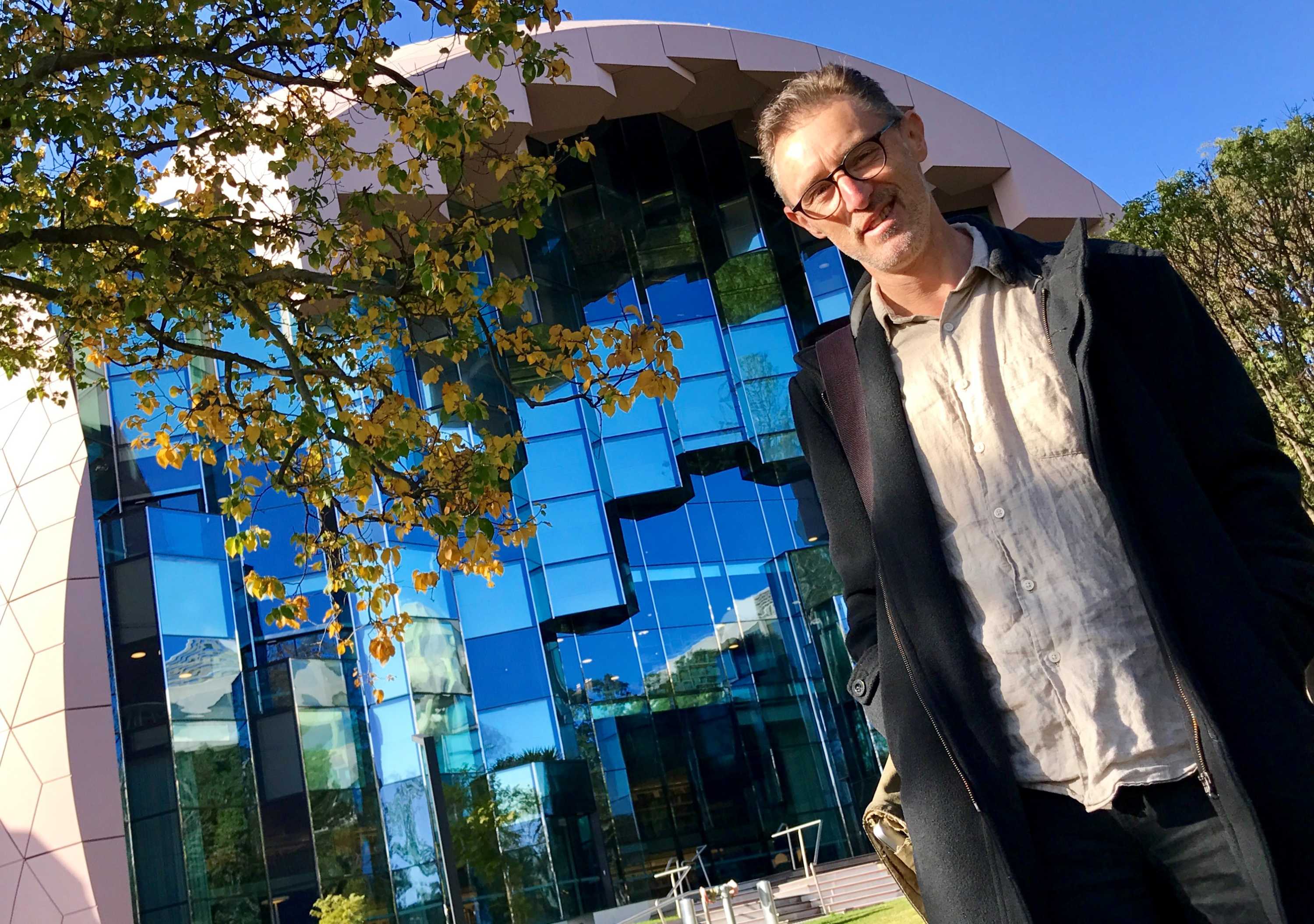 Gideon Haigh joins Geelong locals in campaign to save 'vibrant, warm