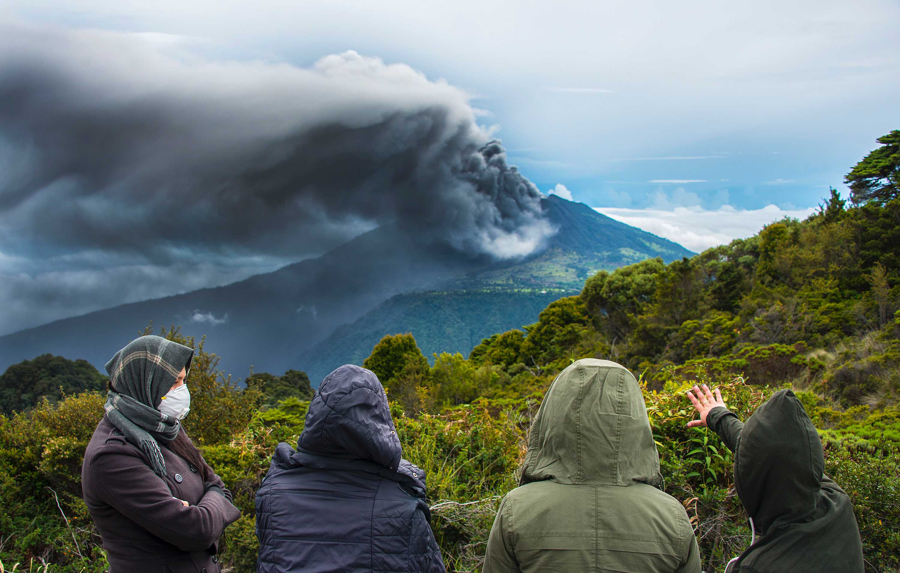 Costa Rican volcano Turrialba erupts spewing ash over capital San Jose ...