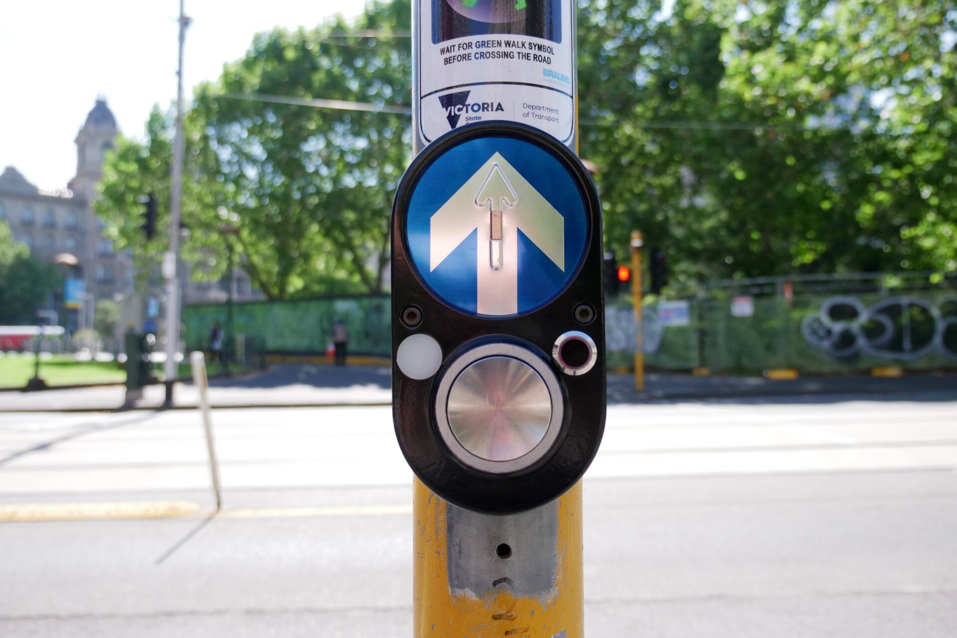 Touchless crossing button trials in Melbourne CBD and Kingston Council