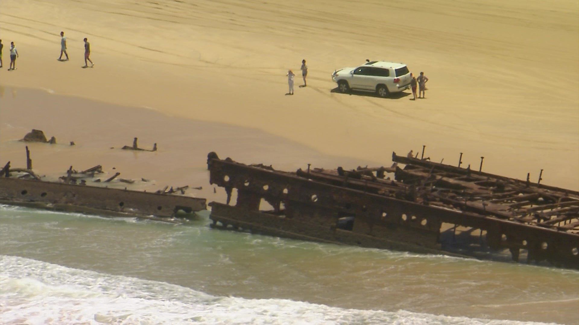 Canadian 19-year-old found dead on K'gari (Fraser Island) identified as  Piper James - ABC News