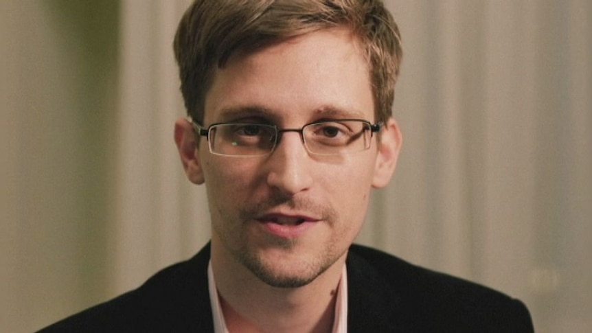 Snowden defends privacy in 'alternative' Christmas Speech, December 2013