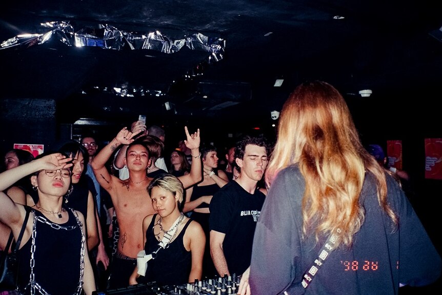ninajirachi djing to a full room at athletica club night in sydney