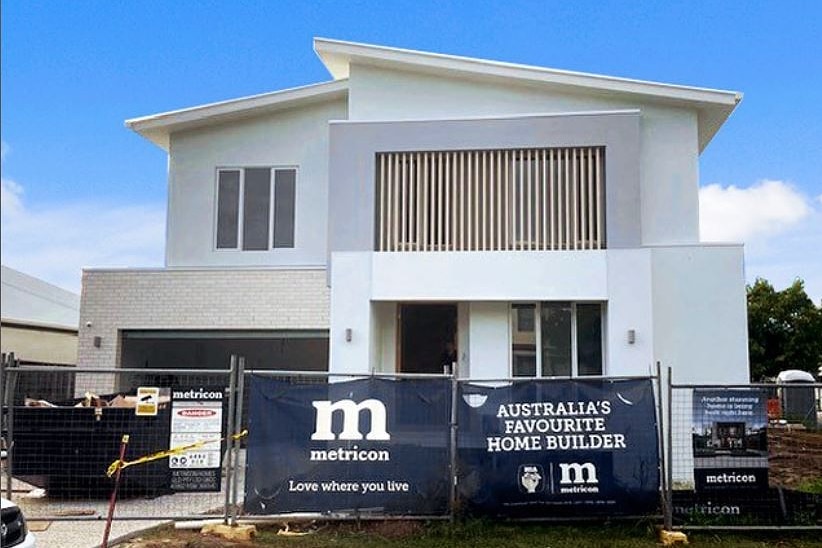 the outside of a house being constructed