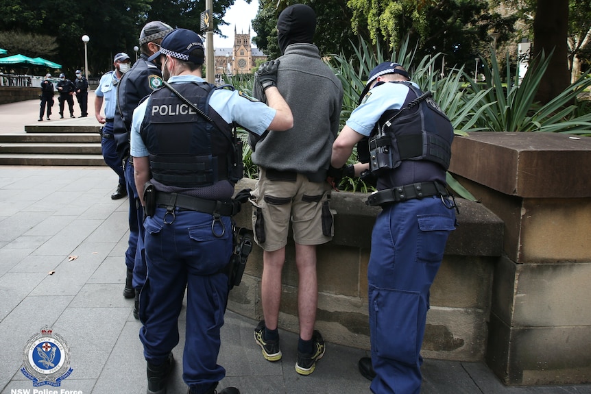 police arrest a man in sydney cbd