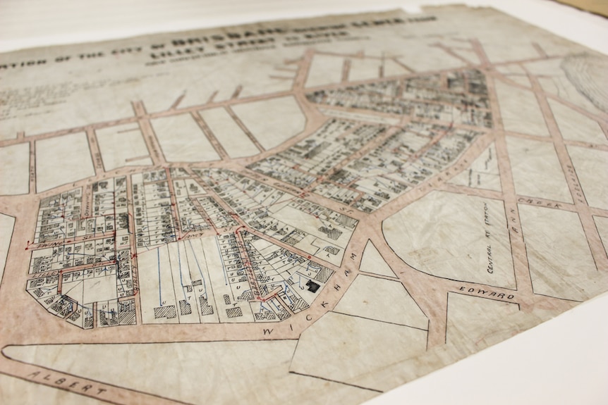 A map of Spring Hill in Brisbane from 1901 showing which homes had the bubonic plaque.