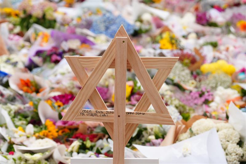 Uma estrela de David em vigília em Bondi após o ataque terrorista.