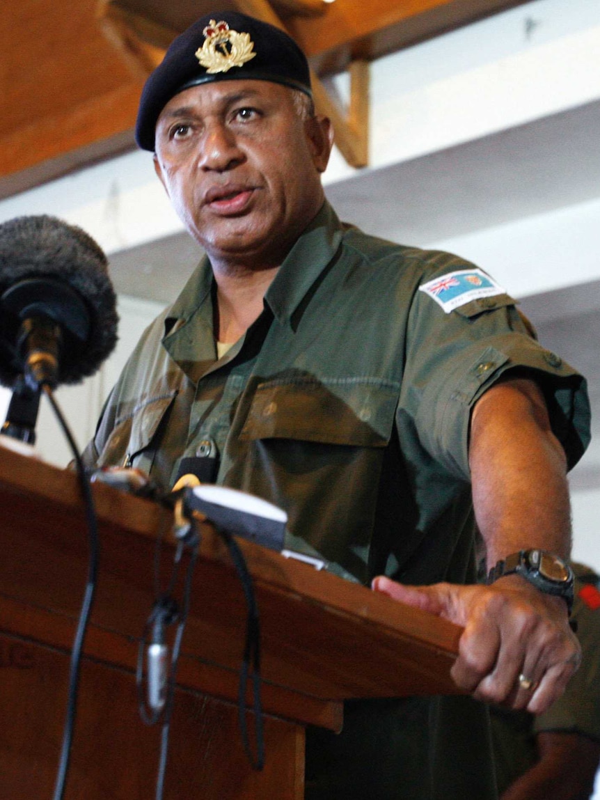 Frank Bainimarama wearing a military uniform, delivers a statement to media in December 2006.