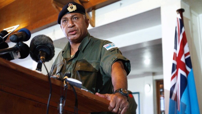 Fiji's Military Commander Frank Bainimarama delivers a statement to news media, December 2006.