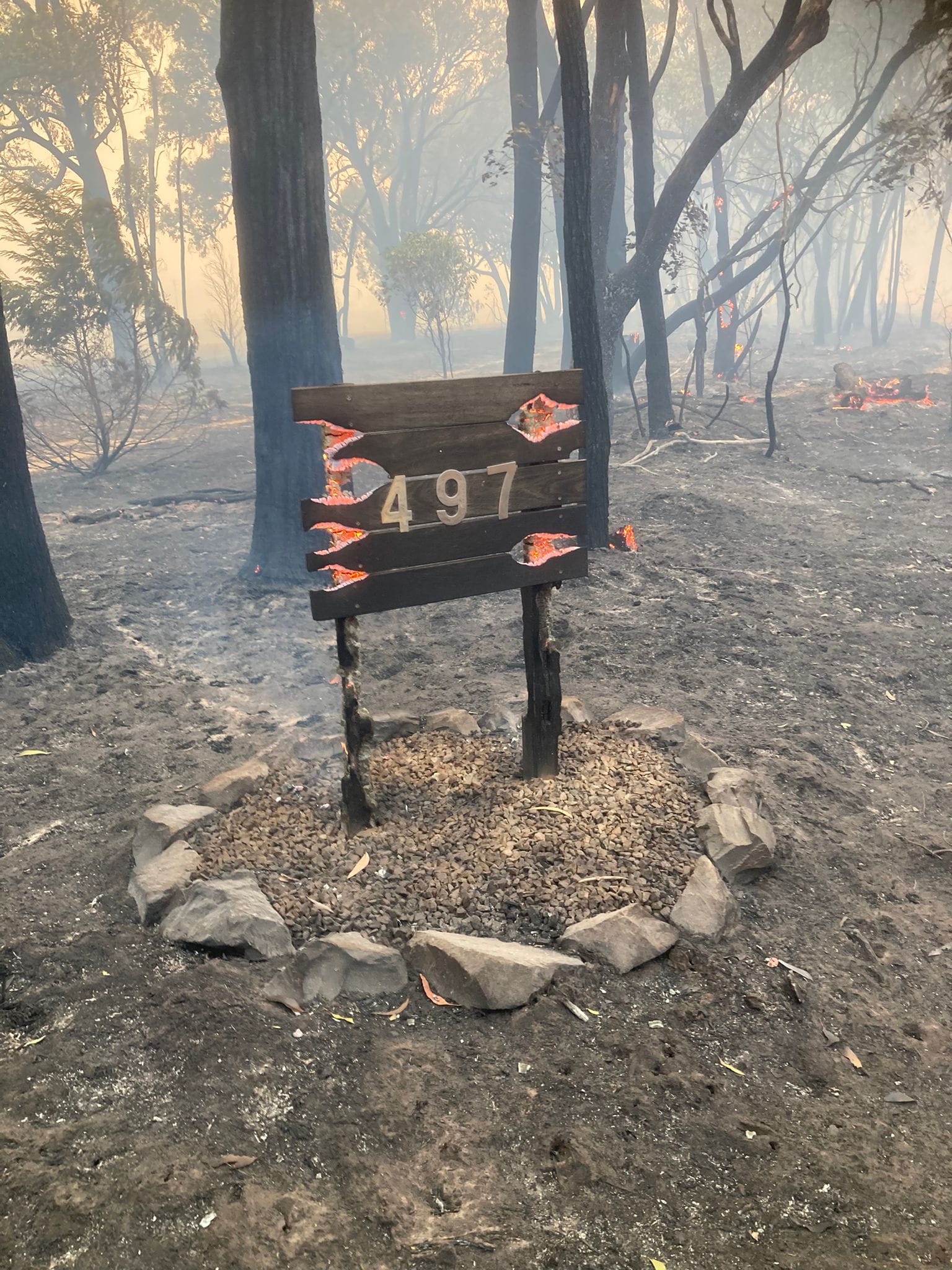 Victorian Authorities Say 25 Homes At Pomonal And Dadswells Bridge ...