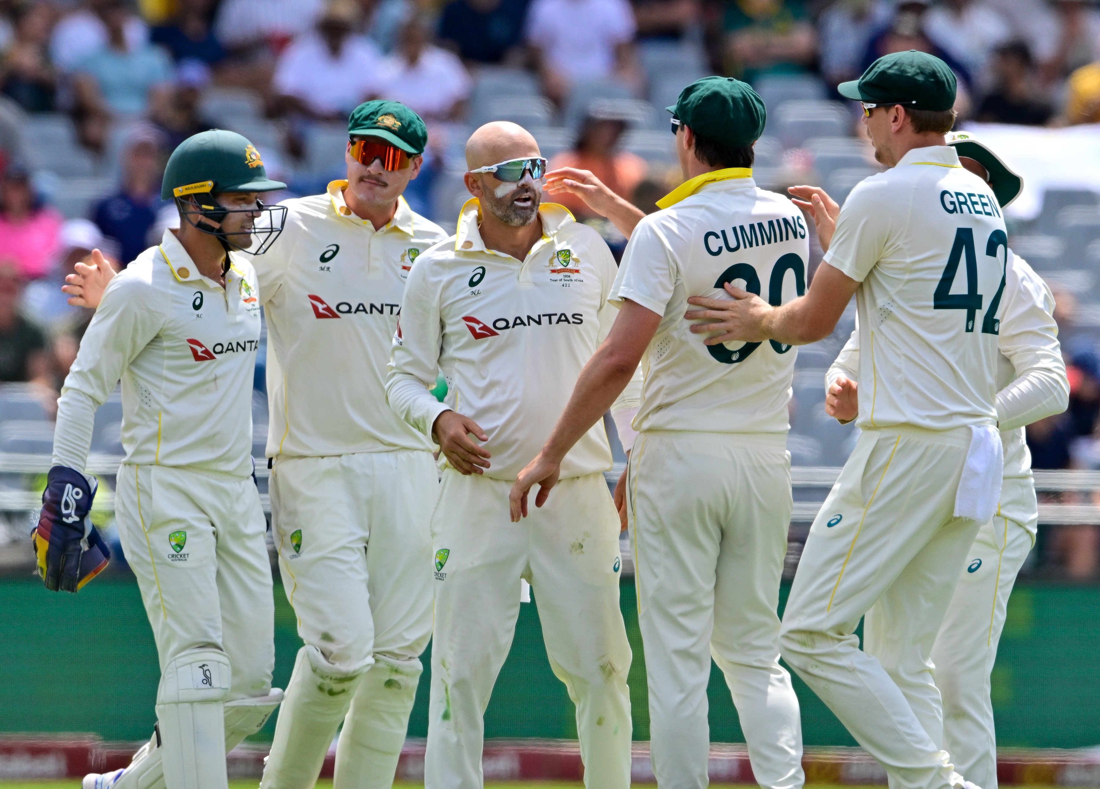 Live: Aussies snare double breakthrough after horror morning