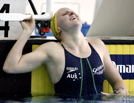 Schipper breaks 200m butterfly WR - ABC News