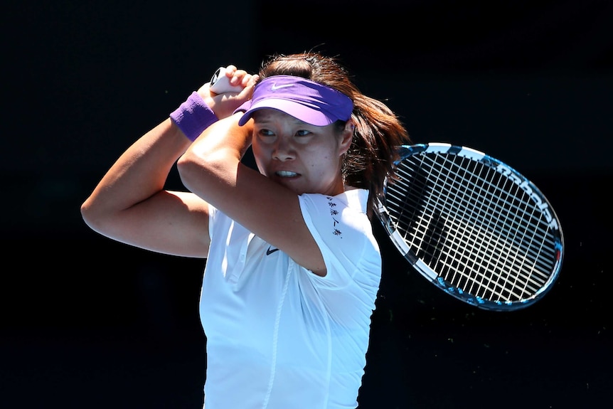 In many respects, Li Na is something of an unlikely Chinese heroine.