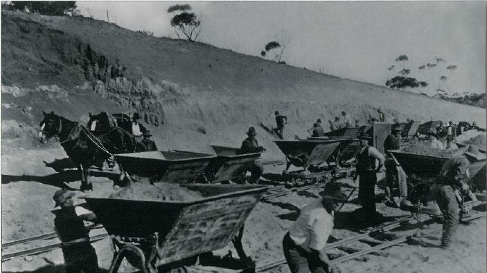 Image of workers building the rail line in South Australia.