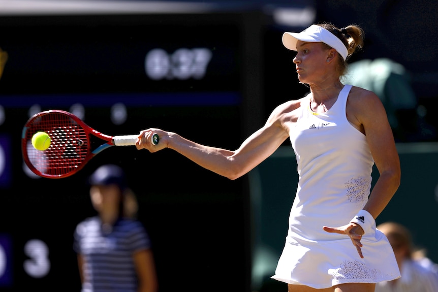 Elena Rybakina hits a forehand