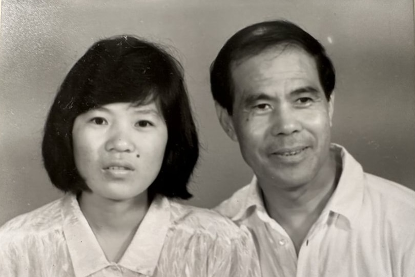 Black and white photo of Jian and David.