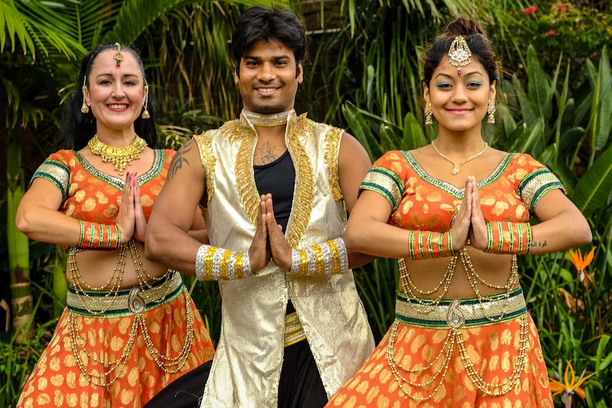 Bollywood dancers prepare for Parramasala