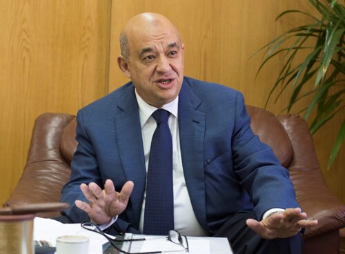 Egypt calls tourists back after numbers dwindle over terror scares ...