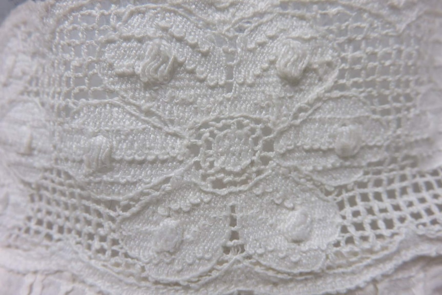 The daisy detail on Miranda's dress in the 1975 film Picnic at Hanging Rock.