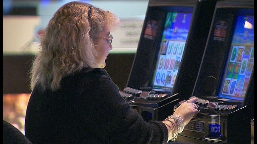 Gillard government faces pokie fight-back