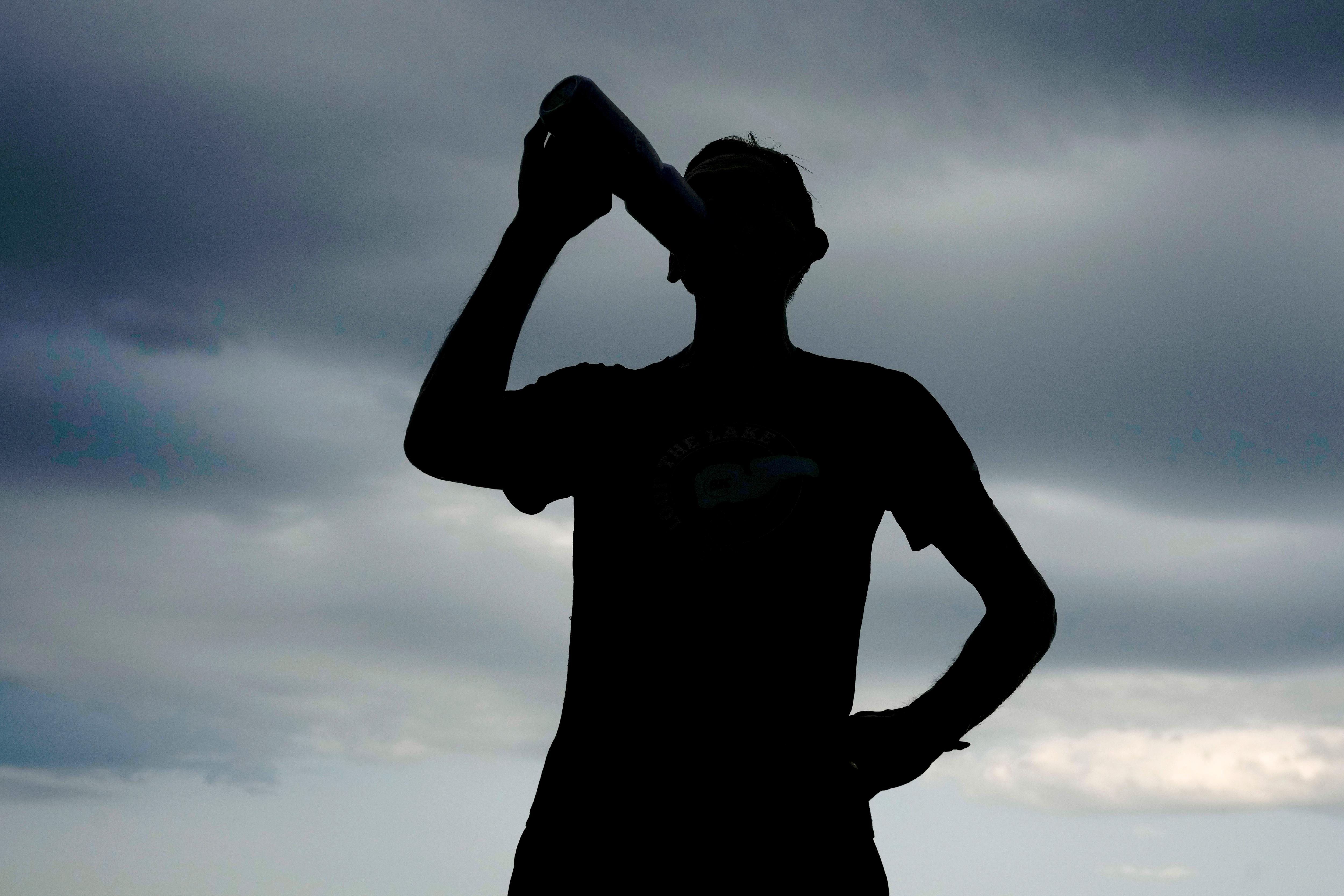 Warming climate forcing marathon changes to keep runners cool