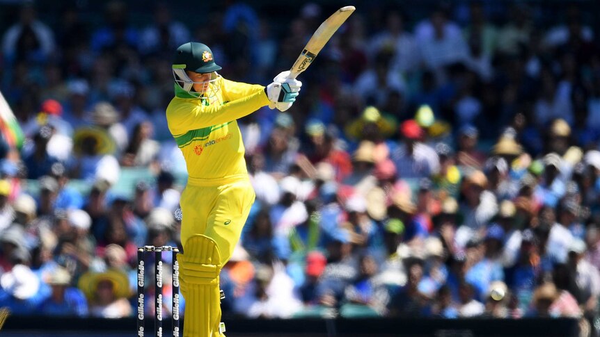 Peter Handscomb plays a pull shot for Australia against India at the SCG.