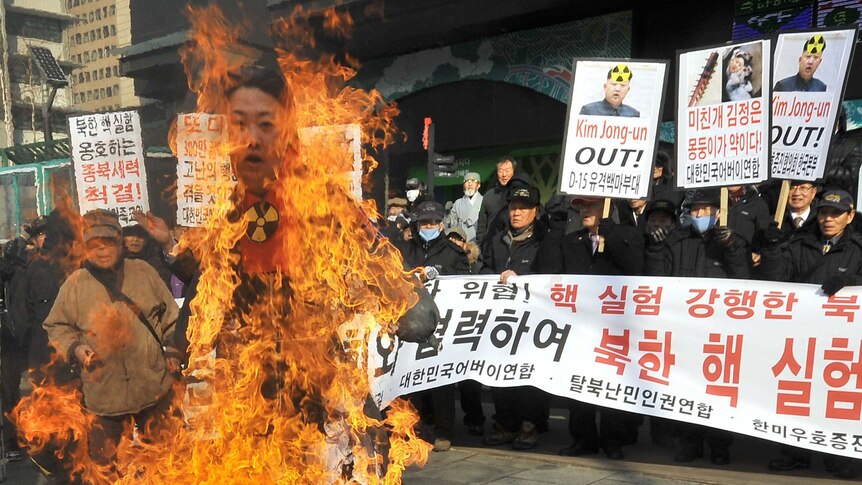 S Korea activists burn effigy of N Korean leader Kim Jong-Un