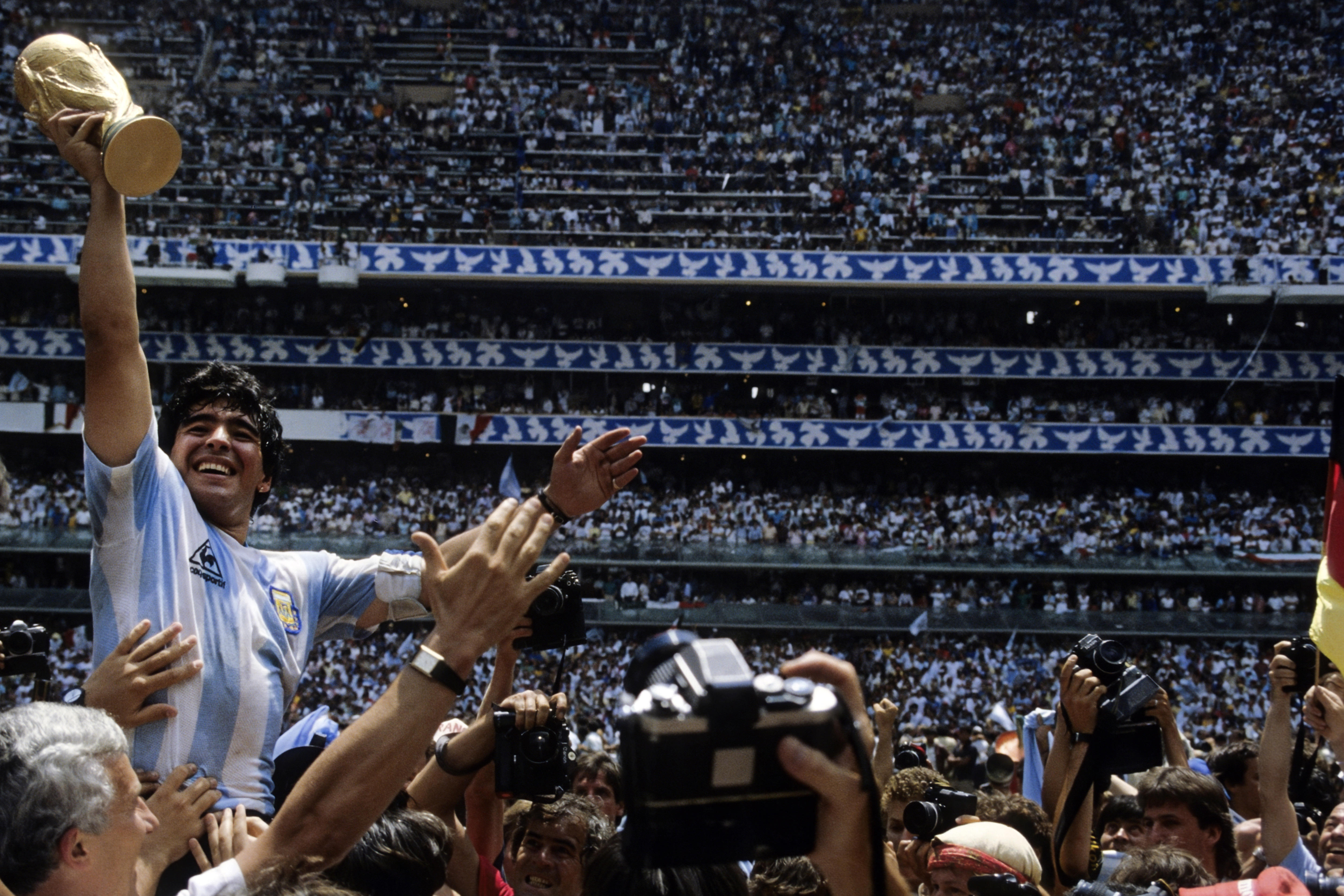 Diego Maradona holds the world cup