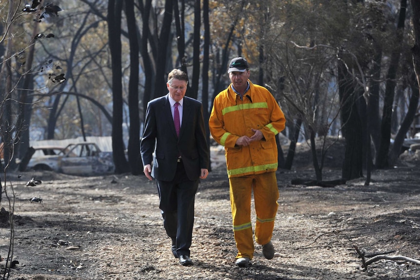 Napthine tours Victoria bushfire zone