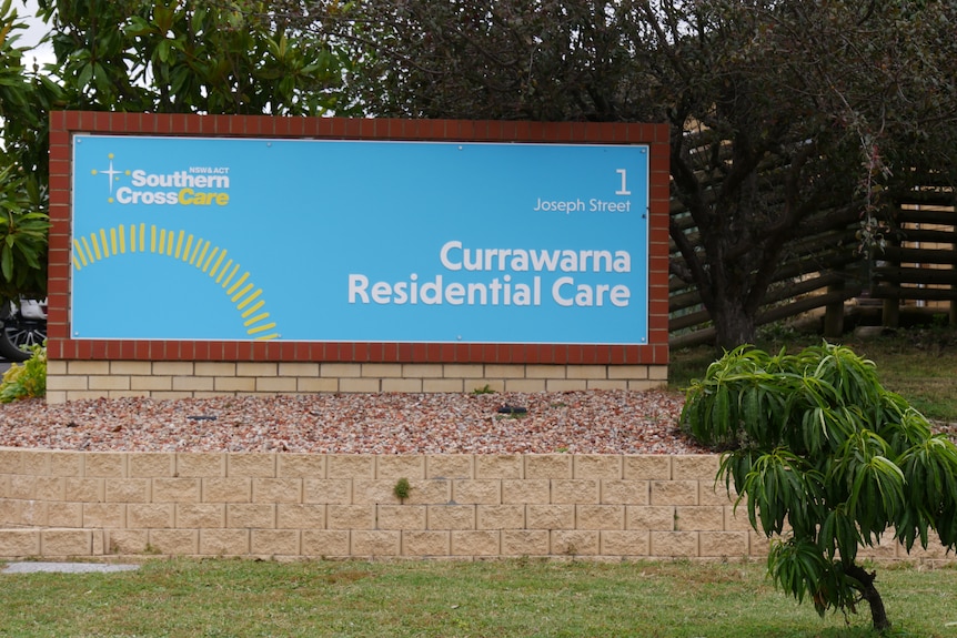 A sign to Currawarna aged care home.