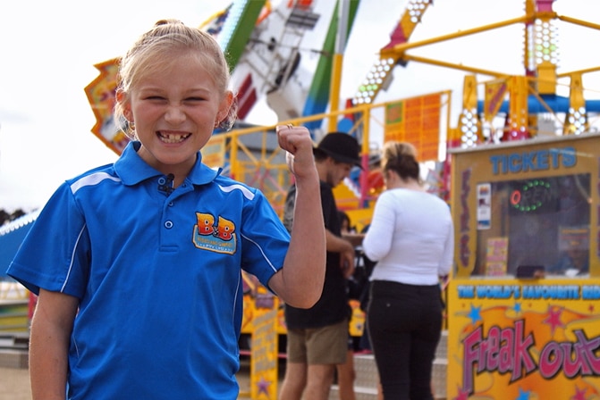 Mia Chambers' family travel around Australia with the show, operating carnival rides.