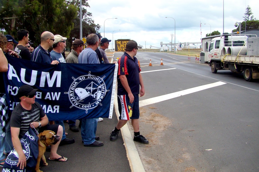 Maritime Union members picket outside the Port of Bunbury.