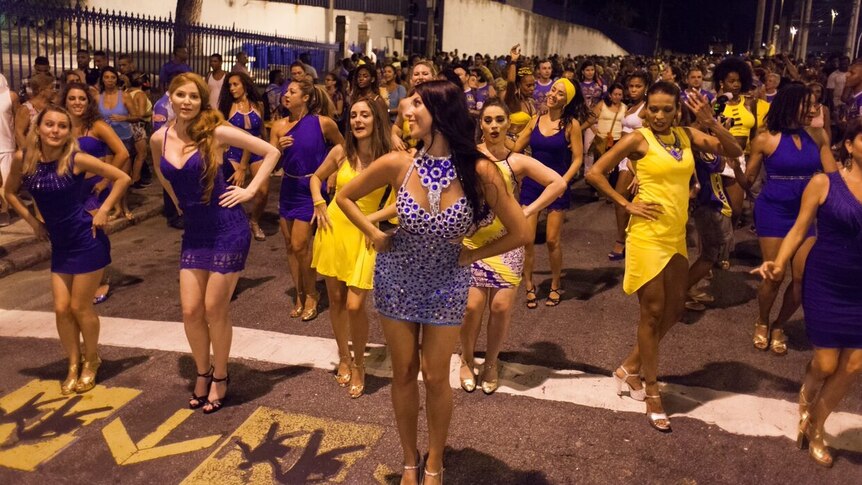 Mishel Finlayson leads Australian dancers during rehearsal in Rio de Janeiro