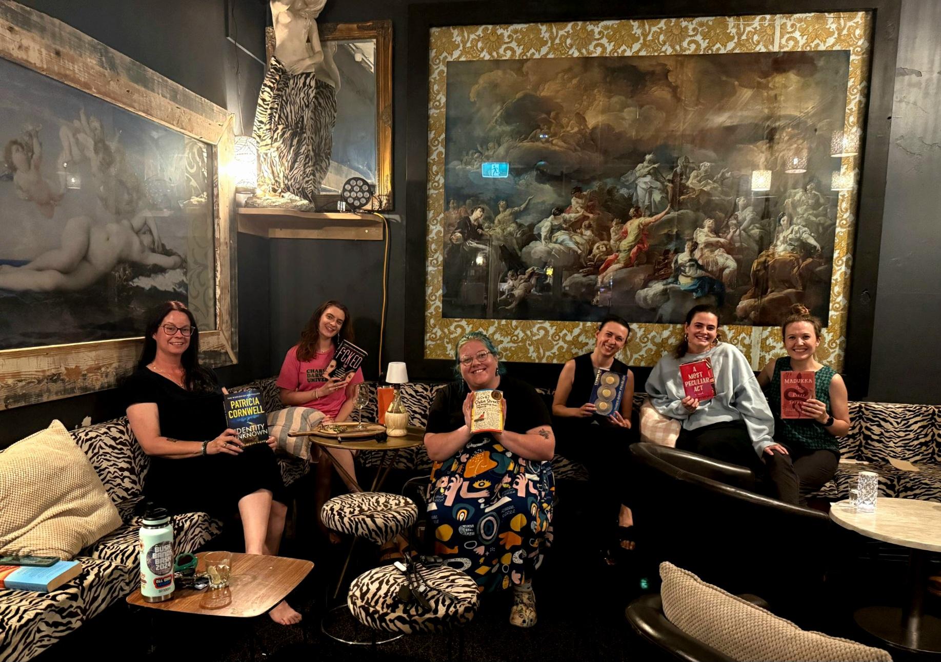 Lights off, hands on: Territory kids' playdate with sugar gliders - ABC ...