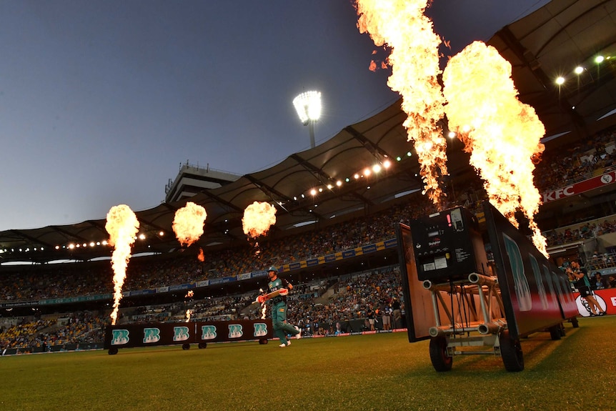 Fire welcomes Brisbane Heat batsmen