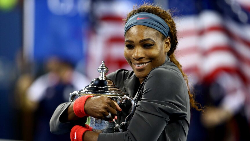 Williams shows off the US Open trophy