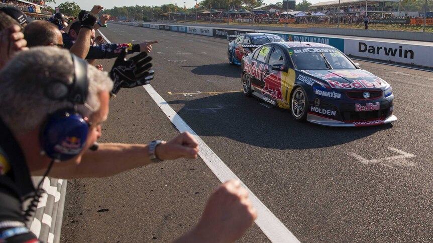 Lowndes wins third race in Darwin
