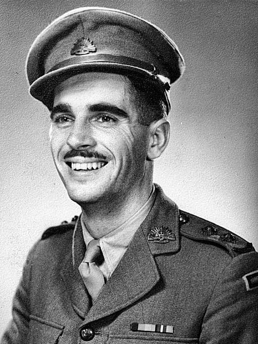 Australian WWII veteran Bill Park, pictured in 1945, signed up with the 15th Battalion and served in Papua New Guinea.