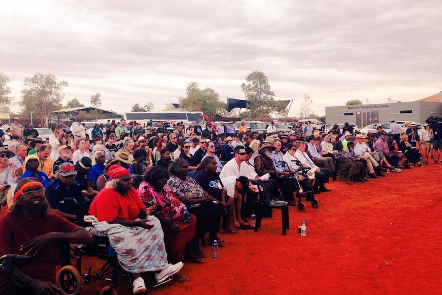 The crowd watches proceedings at the 30th anniversary of the handback of Uluru.