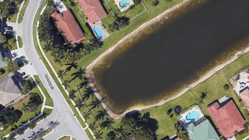 The submerged car is visible using Google Earth.