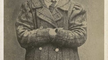 An old black and white image of con artist Amy Bock - a woman dressed in large overcoat