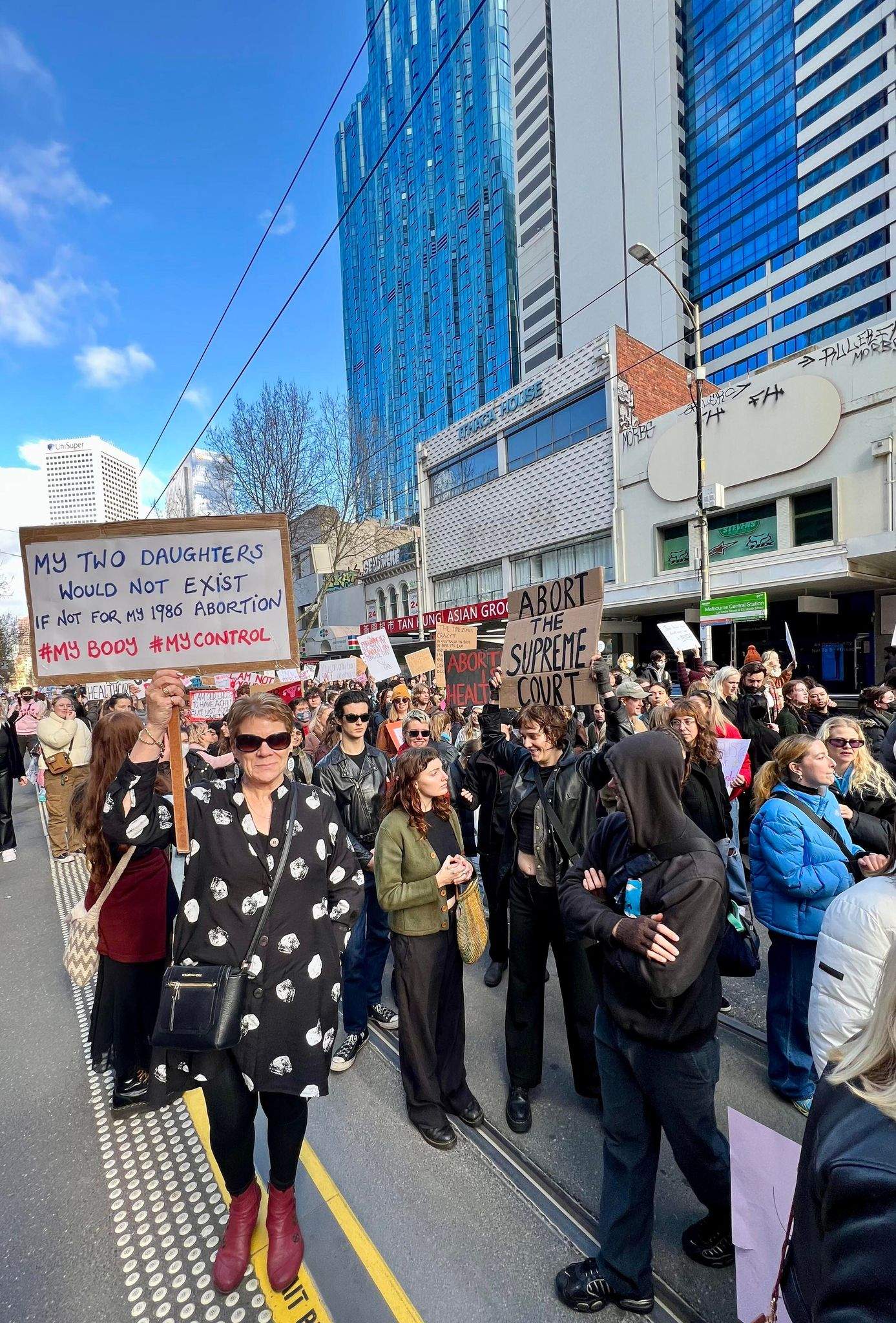 Why are Australians worried about Roe v Wade?