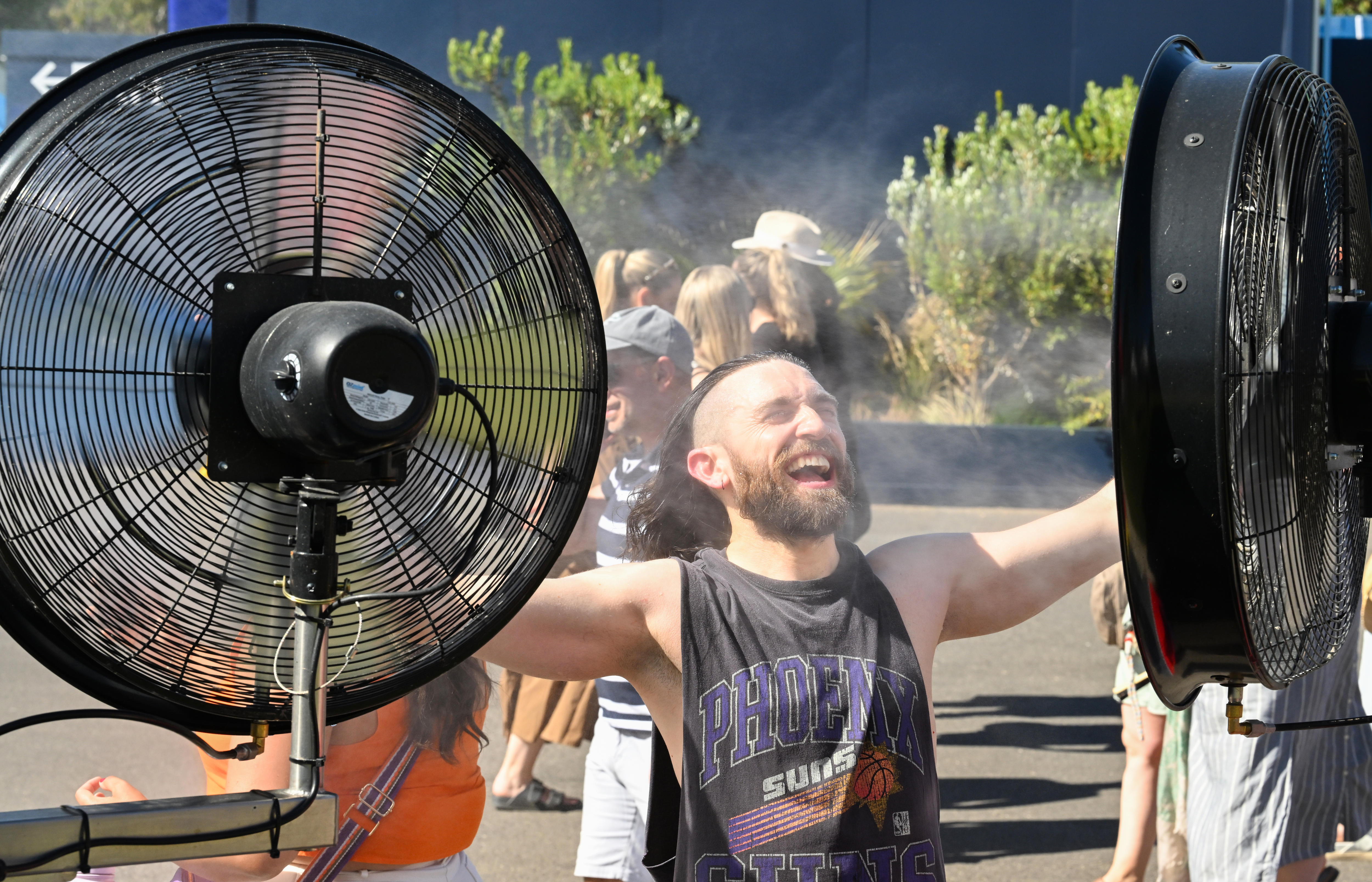 Live: Early start to beat heatwave in Melbourne, as Sinner, Djokovic, Osaka set for centre court