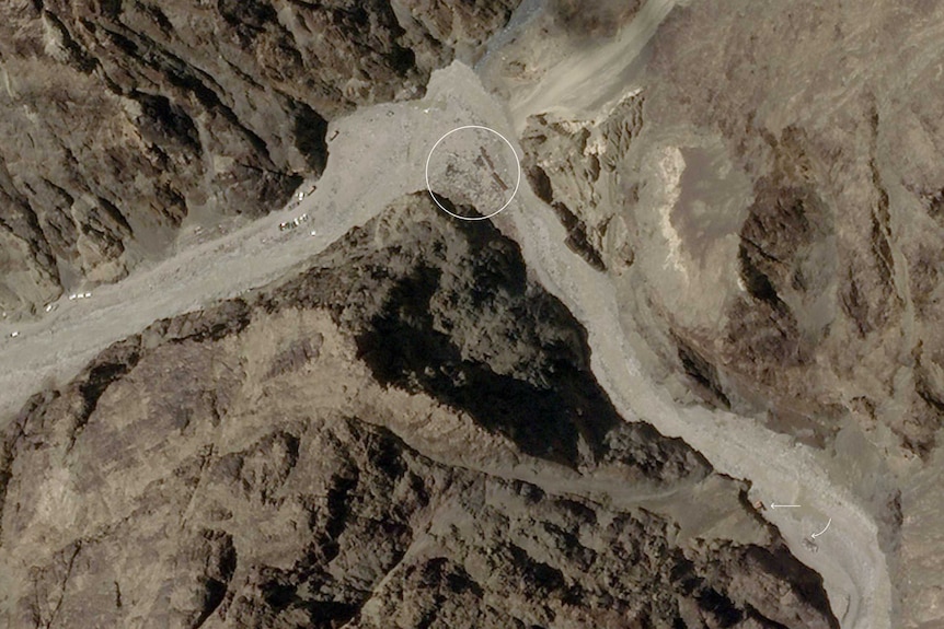 卫星图像显示，在喜马拉雅山边境暴力冲突之前，中国在印度领土上的活动。