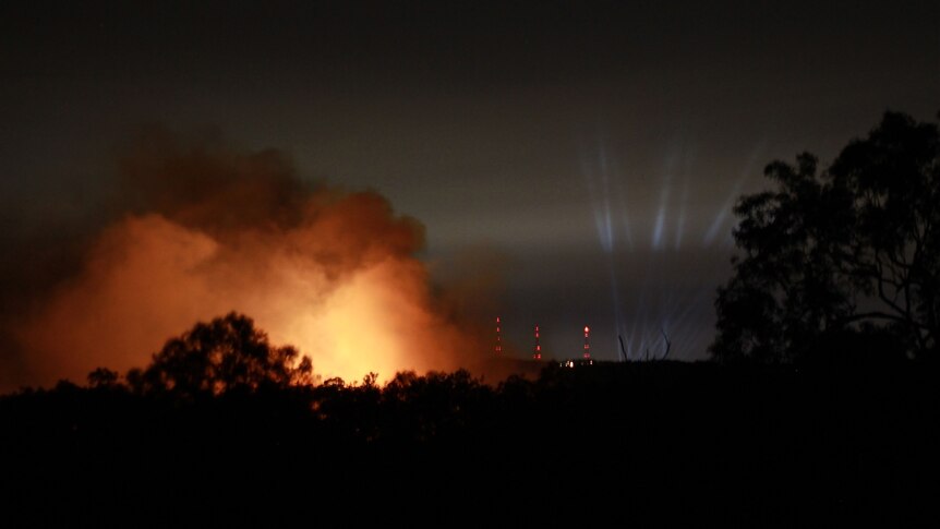 Bushfire burns in Brisbane suburb of Upper Brookfield