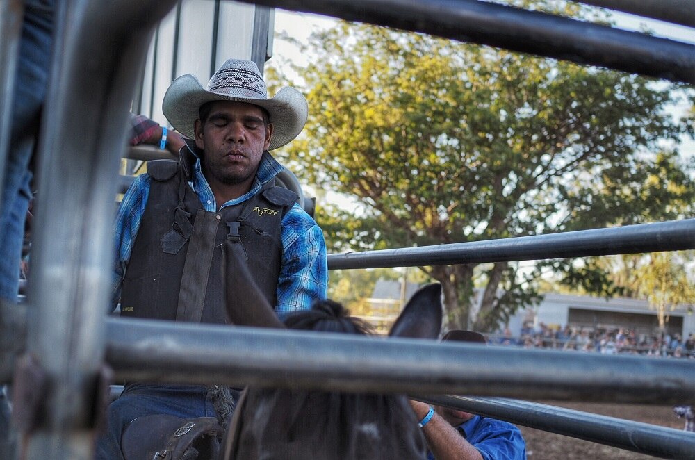 Dare devil trick riding wows crowd at remote Fitzroy Crossing Rodeo ...