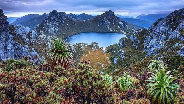 A clear view of Lake Oberon and surrounding mountains.