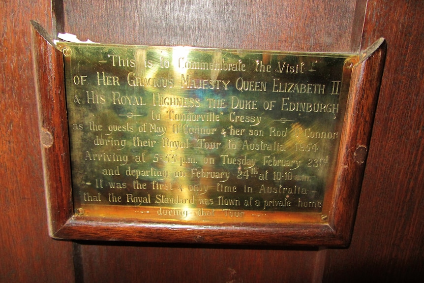 A plaque commemorating the Queen's visit to Connorville.