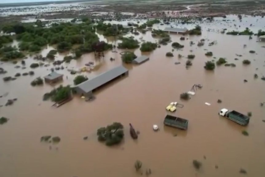 Drone vision shows a flooded Rawlinna Station in outback Western Australia.