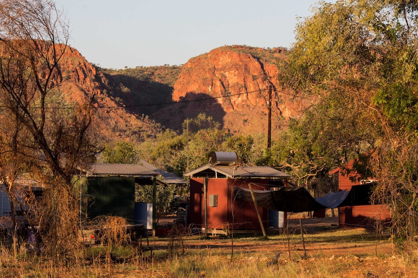 Houses at Jarlmadangah, east of Derby